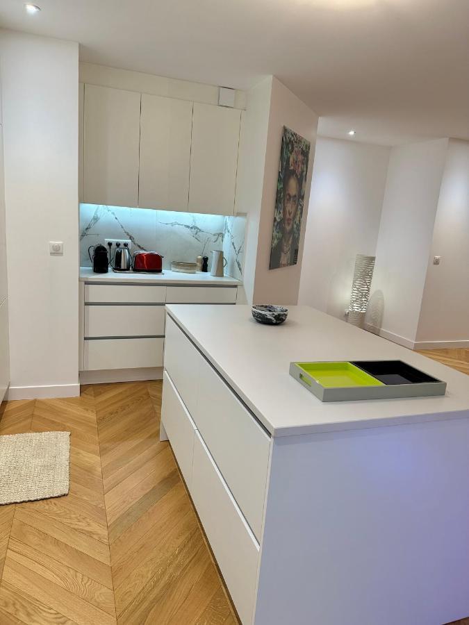 Bel Appartement Avec Parking Au Coeur De Reims Exterior photo